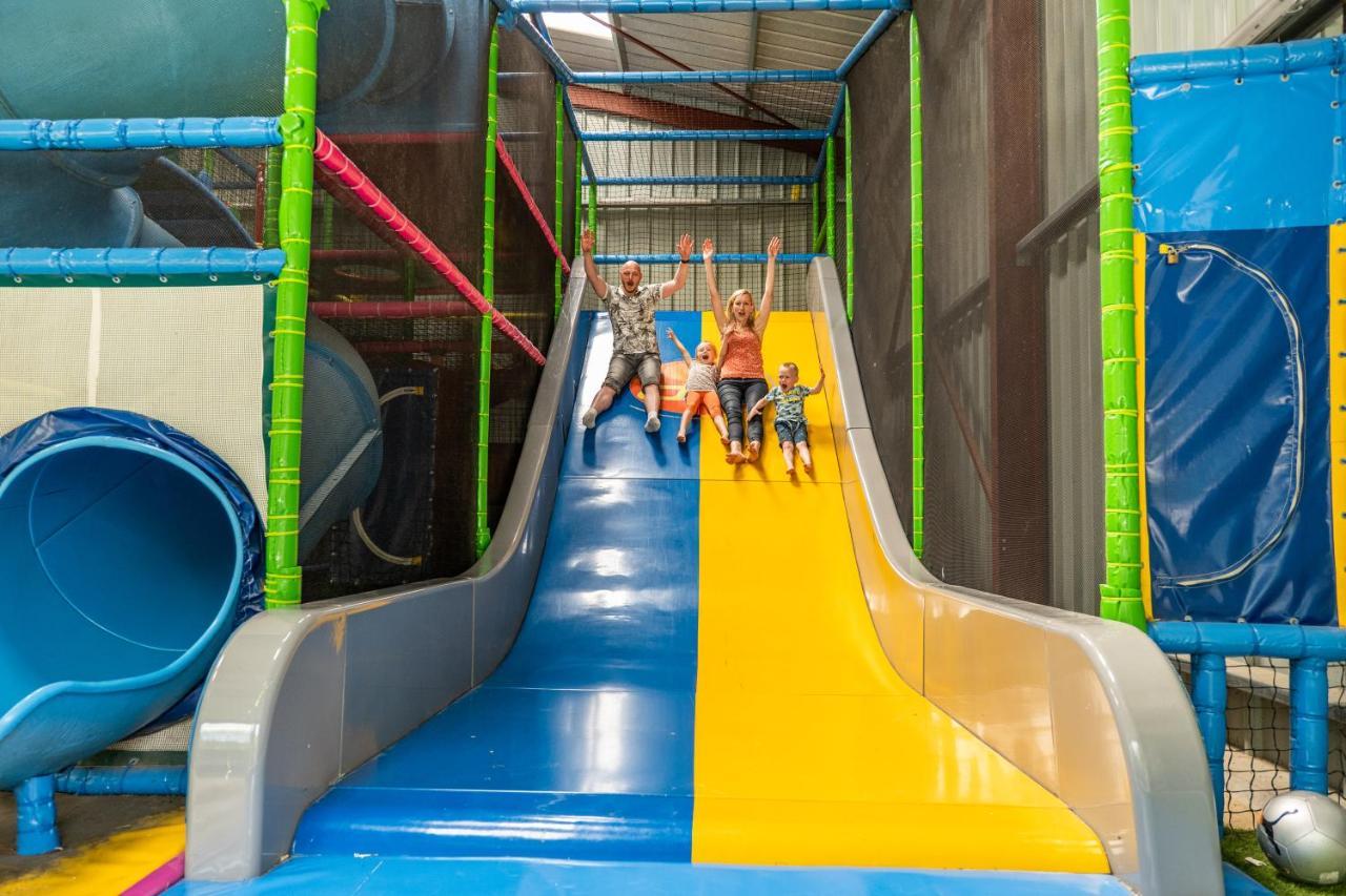 Camping Country Park Touquin - Site Officiel - Next To Disneyland Paris Ngoại thất bức ảnh